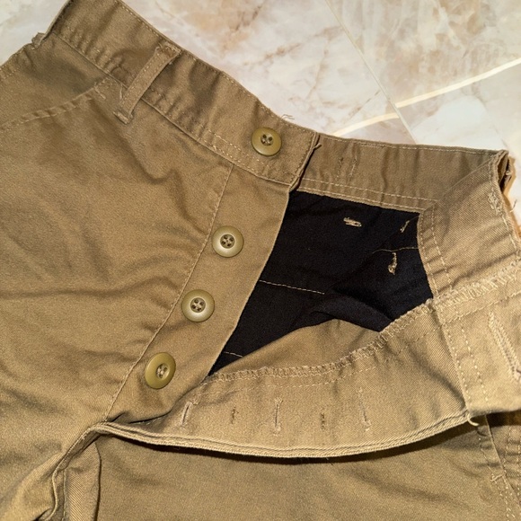 Cargo shorts - Picture 7 of 8